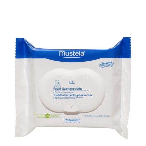 Mustela Facial Cleansing Cloths Pack on white background