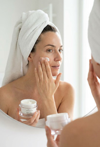 Uneven Skin Tone Correction right banner