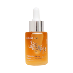 Brightening Berry Vitamin C Facial Oil on white background