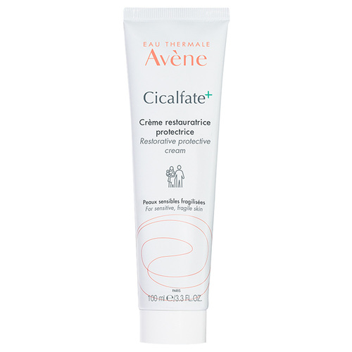 Avene Cicalfate Restorative Cream on white background