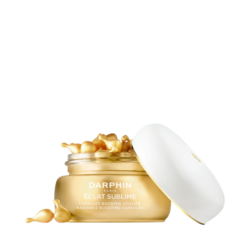 Eclat Sublime Renewing Oil Concentrate with Pro-Vitamin C and E on white background