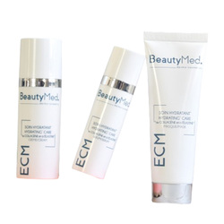 Hydrating Collagen andElastin Ritual Kit on white background