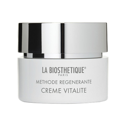 Creme Vitalite on white background
