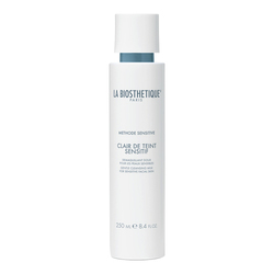 Clair de Teint Sensitif on white background