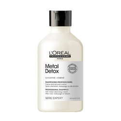 Metal Detox Shampoo on white background