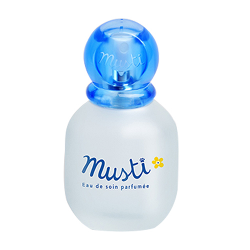 Mustela Musti Eau de Soin Spray on white background