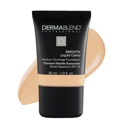 Smooth Liquid Camo Hydrating Foundation - 0C Linen on white background
