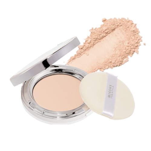 MISSHA The Style Fitting Wear Powder Pact SPF25/PA++ No.21 on white background