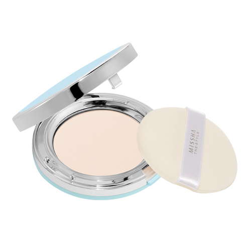 MISSHA The Style Fitting Wear Sebum-Cut Pressed Powder (No.1) - Clear Mint on white background