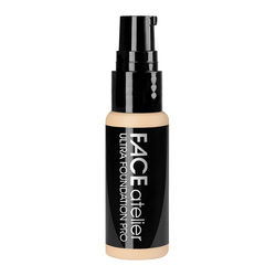 Ultra Foundation PRO - #4 Sand on white background