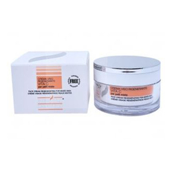 Vita C Regenerating Cream on white background