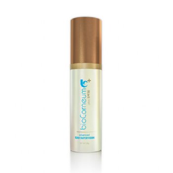 bioCorneum Advanced Scar Supervision on white background