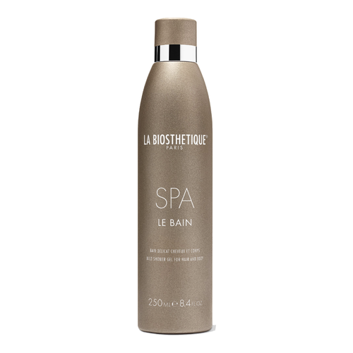 La Biosthetique Le Bain Spa on white background